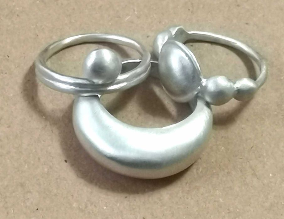 3 дамски пръстена от матирано сребро