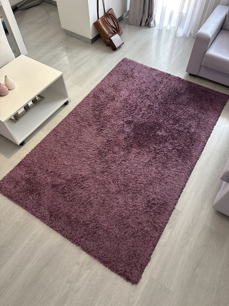 Covoare mov 80 x 150 cm si 150 x 230 cm
