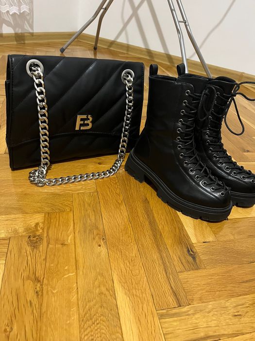 Дамски сетове чанти боти