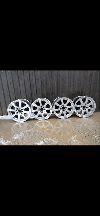 Продам титанка. Размер R14. Цена: 35 000 тг.