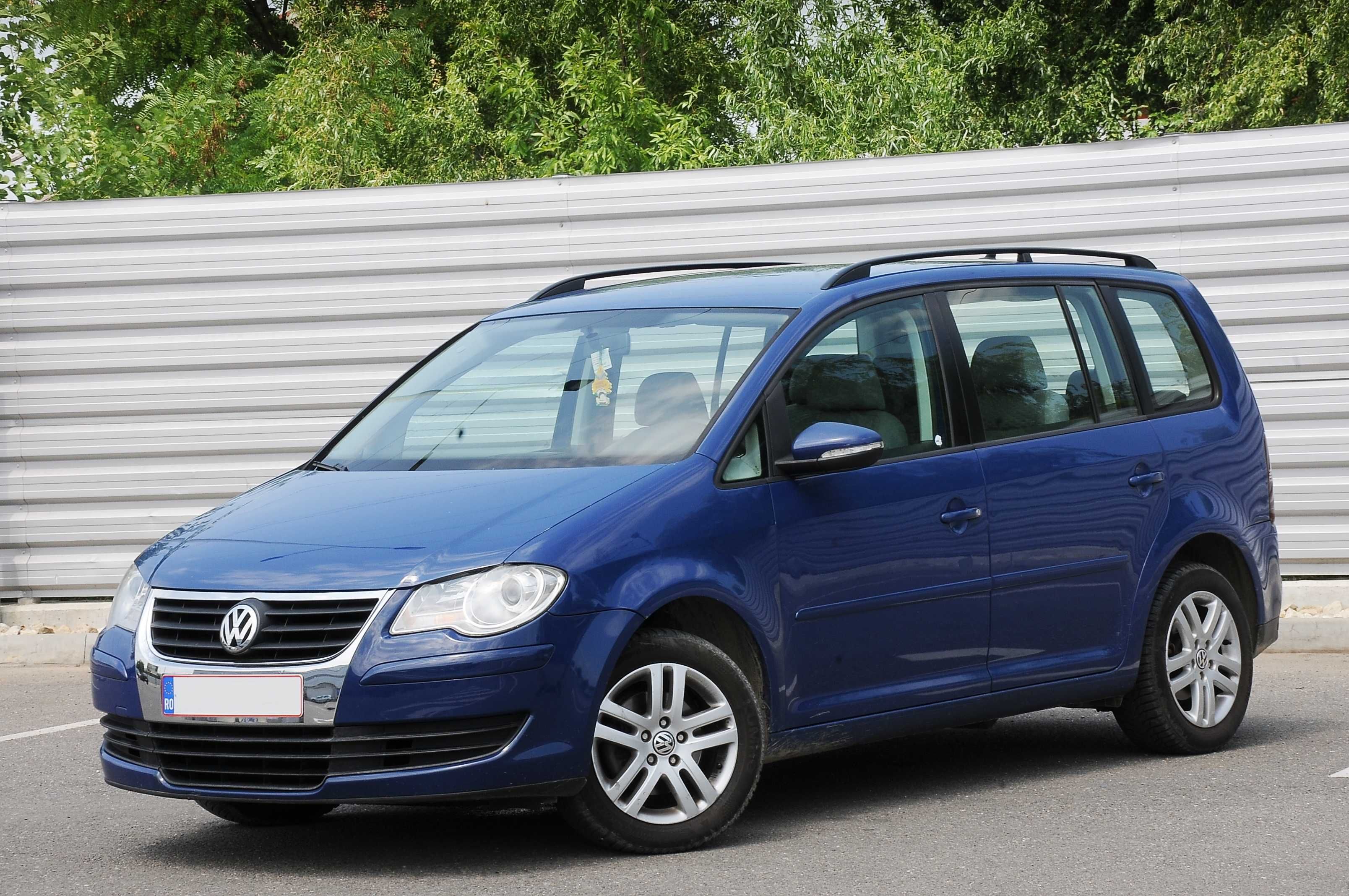 VW Touran 2010 7 locuri 1.9TDi 105 CP 6 trepte clima navi inmatriculat