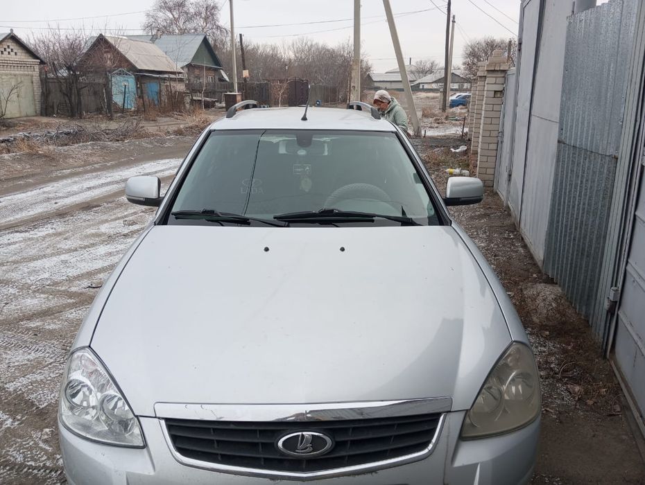 Продам Приору люкс