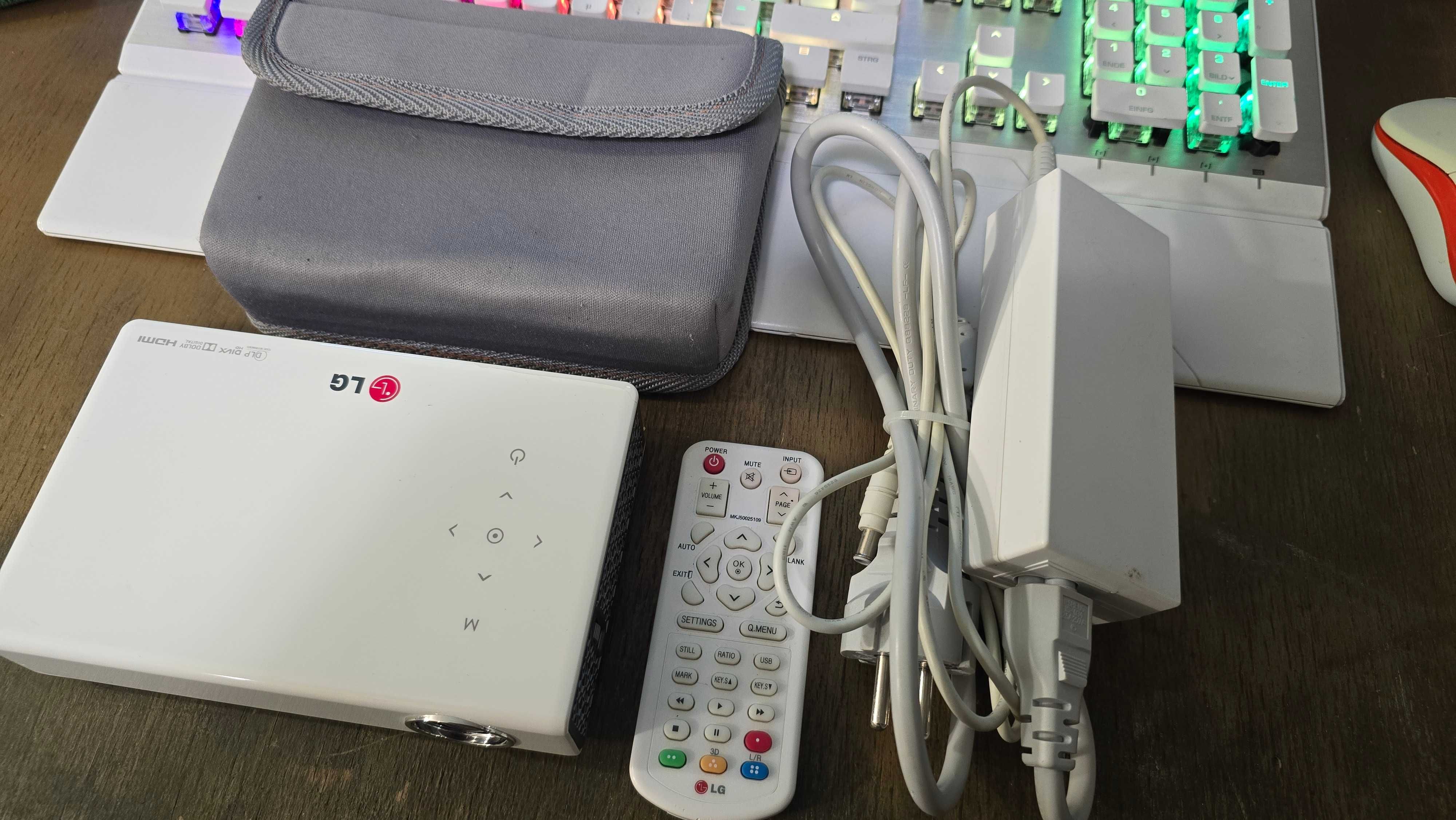 Мини Проектор LG PB60G HDMI