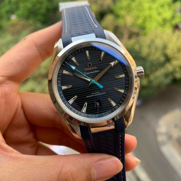 OMEGA Seamaster Аqua Terra Blue/Gold с автоматичен механизъм