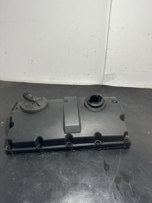 Capac culbutori Vw Sharan  1.9 Audi a4 B6 Passat B5.5 1.9 038103469