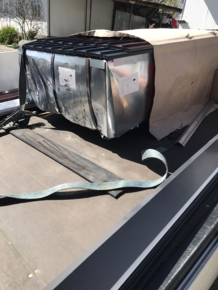 Vând tablă cutată la 2mX90cm