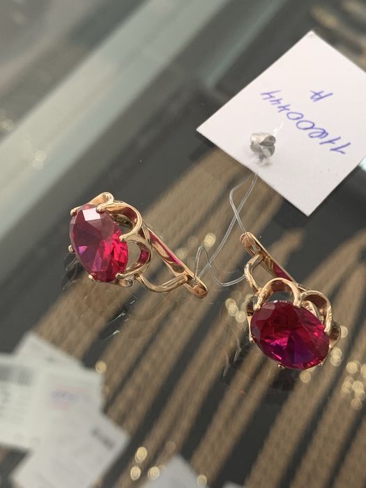 Золото серьги ЖанТаС ломбард г.Астана