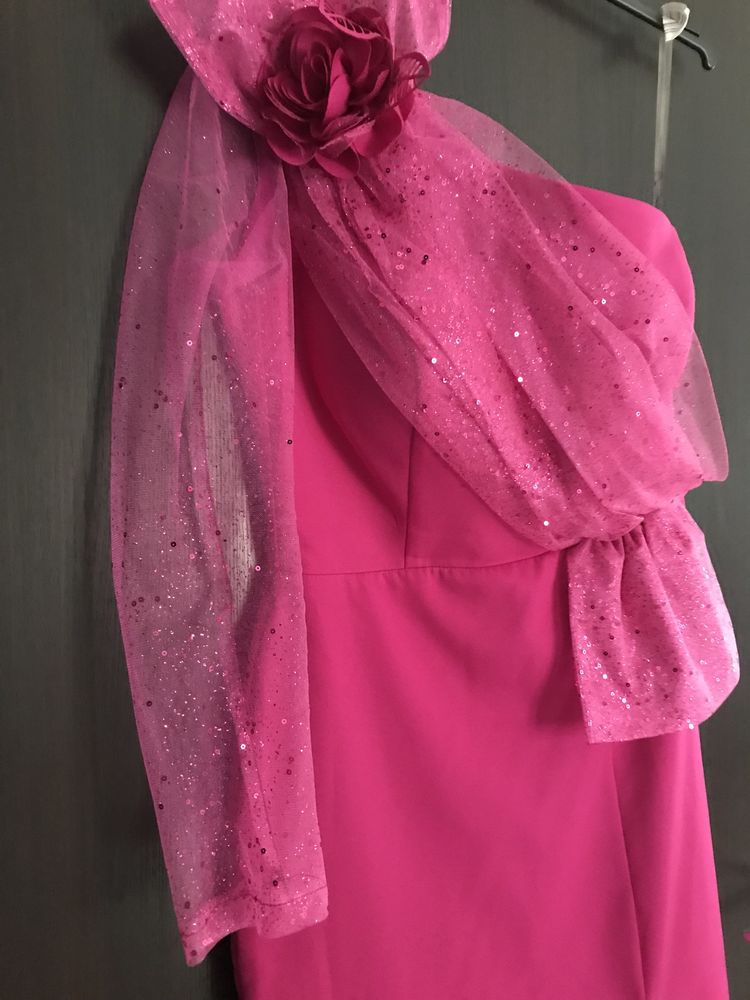 Rochie eleganta culoare superba
