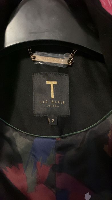 Palton Ted Baker Negru cu blana