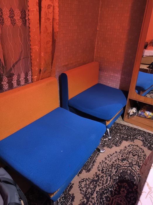 Продам раскладной диван и два кресла б/у