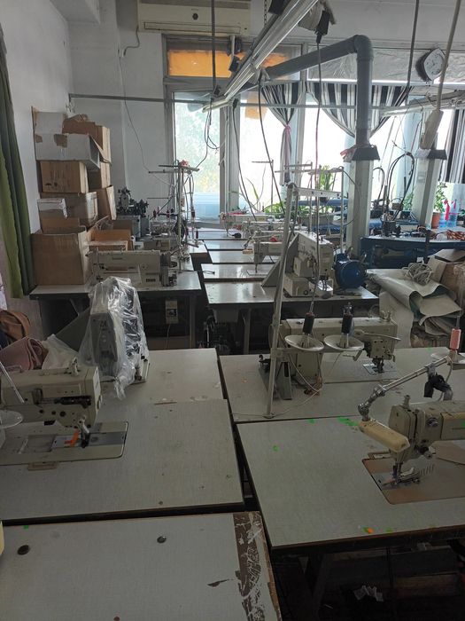 Vând Mașini Cusut Professionale