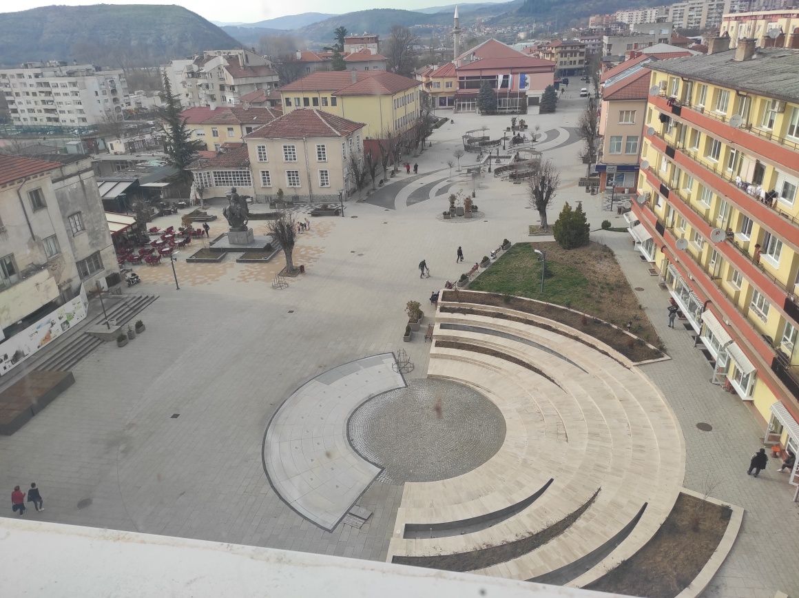 Продава се Тристаен апартамент в Крумовград - 65 кв.м за 526 €/кв.м - Снимка #3