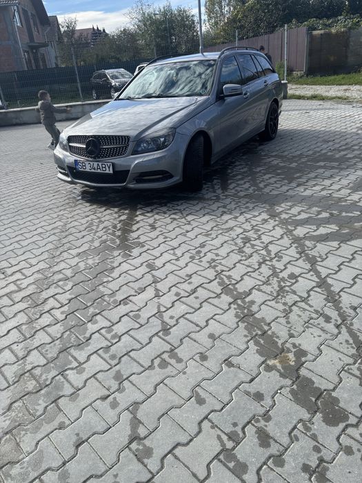 Vand Mercedes C220