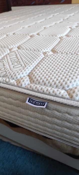 Продавам чисто нов матрак