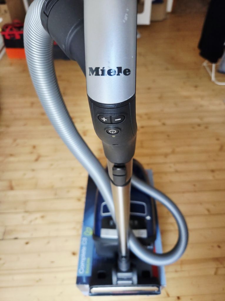 Miele Complete C3 Comfort Boost EcoLine прахосмукачка