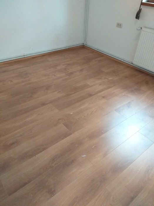 Închiriere casă spațioasă cu curte proprie, disponibilă pe termen lung