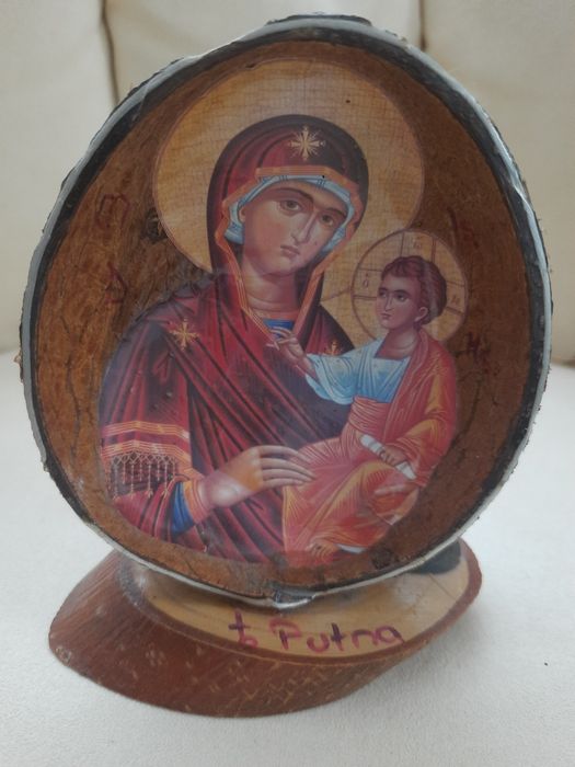 Icoana gravată în nuca de cocos