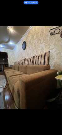 Шикарный раскладной диван с креслом