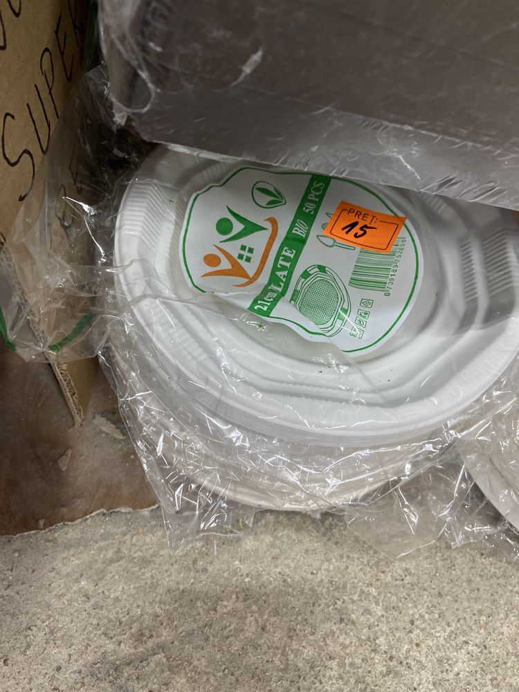 De unica folosință plastic sau carton