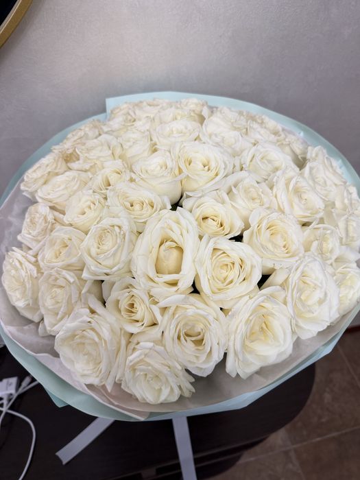 Продам цветы срочно вчера подаренные