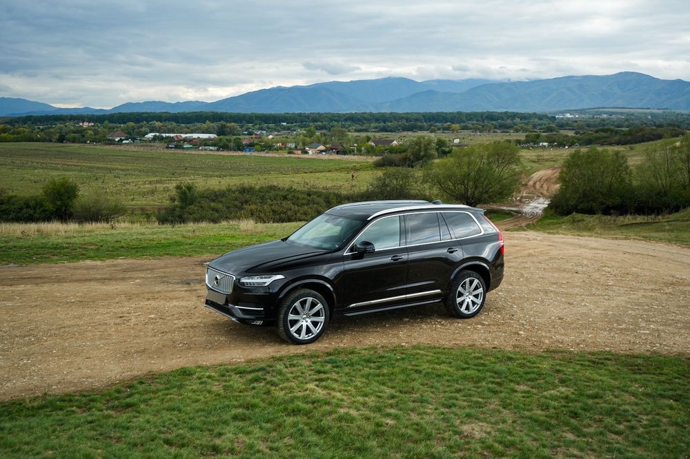 Volvo XC 90 Proprietar persoană juridică -TVA DEDUCTIBIL-se emite factură
