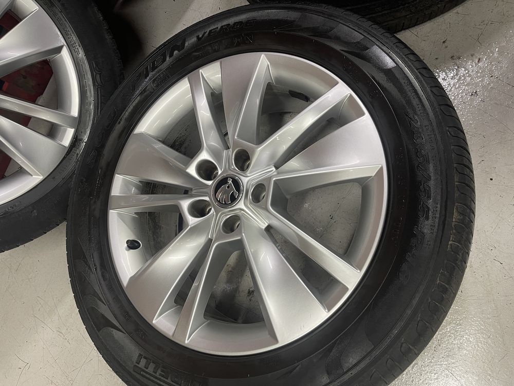 Jante Originale Skoda Kodiaq R18 Michelin 50%