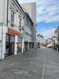 Spatiu comercial centrul vechi langa Banc Post vis a vis de Toska
