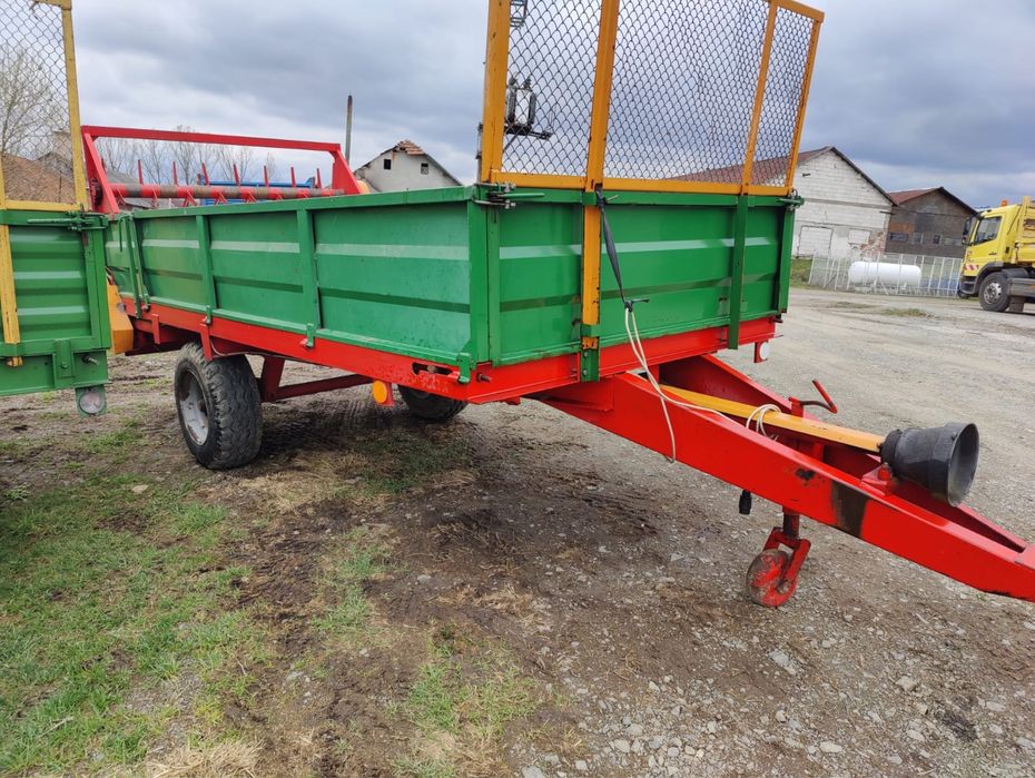 Remorca imprastiat gunoi grajd,balegar,2,5-4  tone