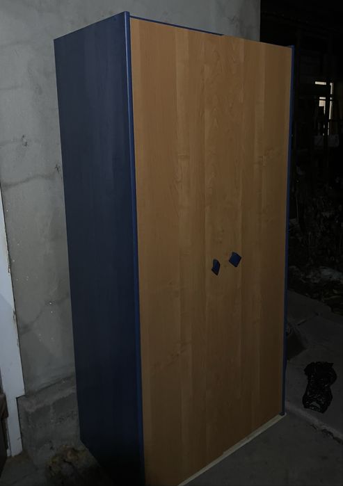 Продается шкаф б/у