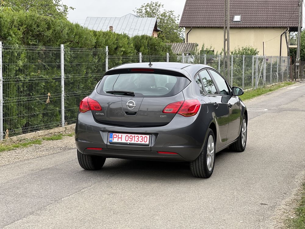 Opel Astra J 1,7 CDTI 2010.11 / Euro 5 / 110 Cp / Nr valabile