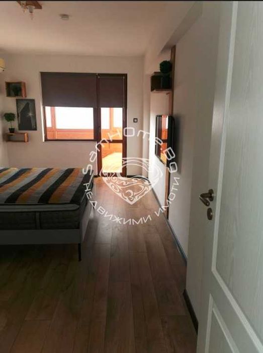 Продава се Тристаен апартамент в Варна, Възраждане 4 - 133 кв.м за 1627 €/кв.м - Снимка #9