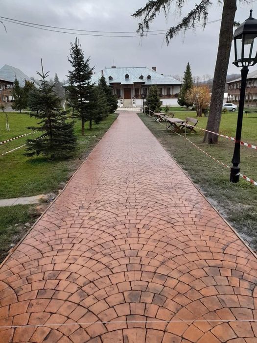 Beton amprentat / elicopterizat / amprentat vertical