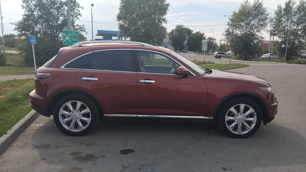 Продам инфинити фх 35 . В хорошем состоянии.