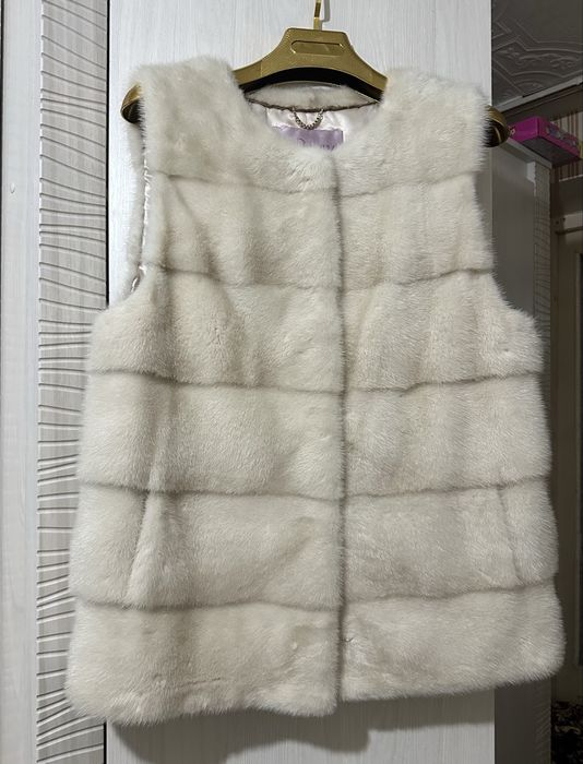 Шикарная норковая жилетка трансформер Греция