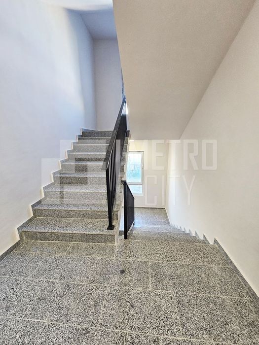 Продава се Тристаен апартамент в София, Овча купел - 123 кв.м за 1943 €/кв.м - Снимка #8