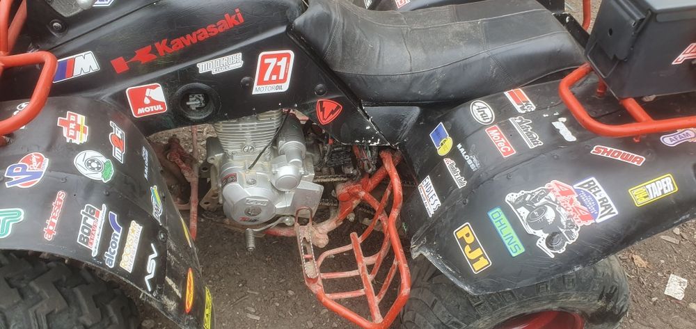 Vând atv kawasaki fără problem