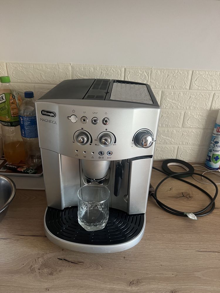 Delonghi magnifica