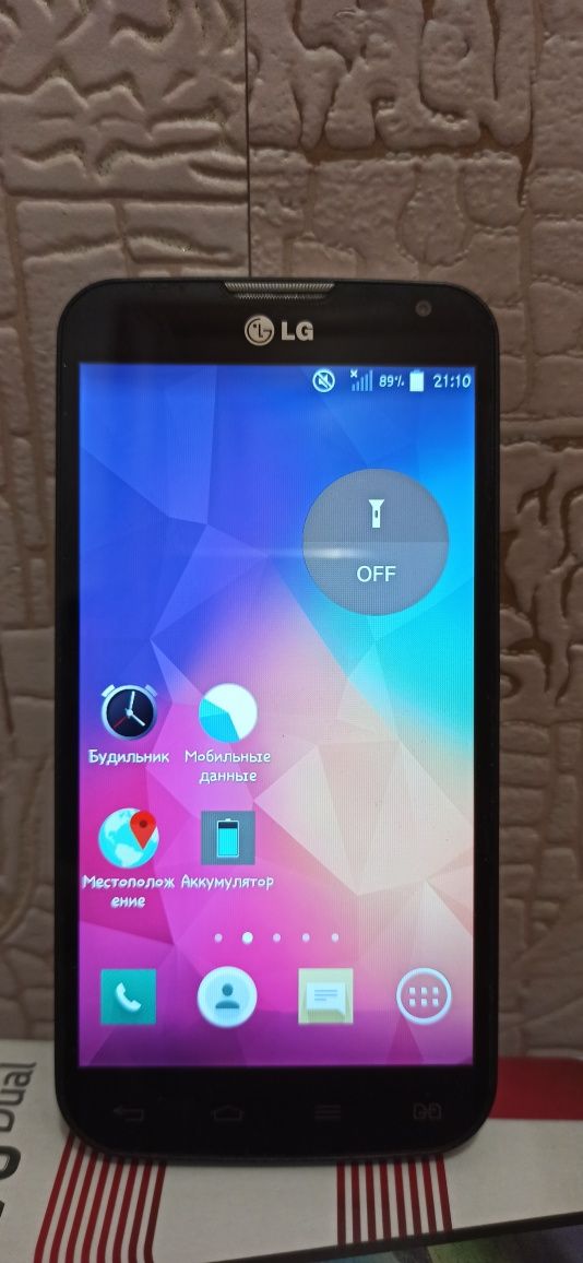 Смартфон LG L90/D410