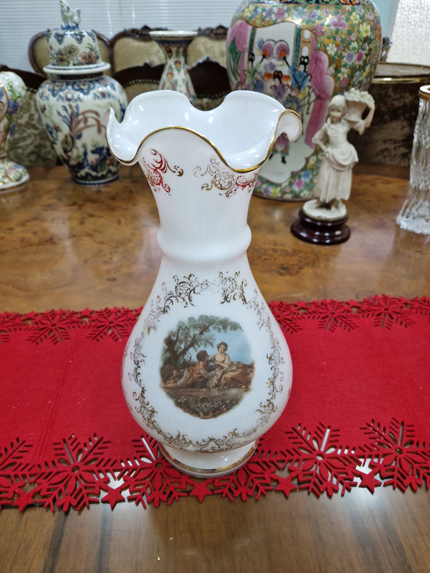 Страхотна антикварна колекционерска белгийска ваза Опалин