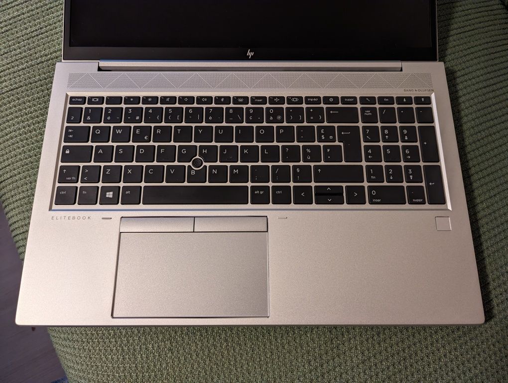 Vând HP EliteBook 855 G7 AMD Ryzen Pro 4650u 8Gb 256Gb 15.6" FHD