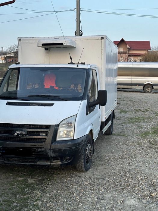 Vând Ford Transit