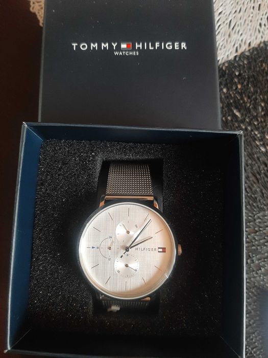Дамски часовник TOMMY HILFIGER