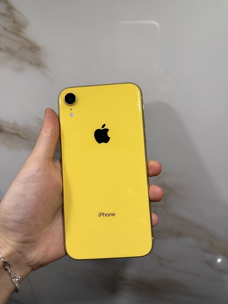 iphone XR 64gb в хорошем состоянии