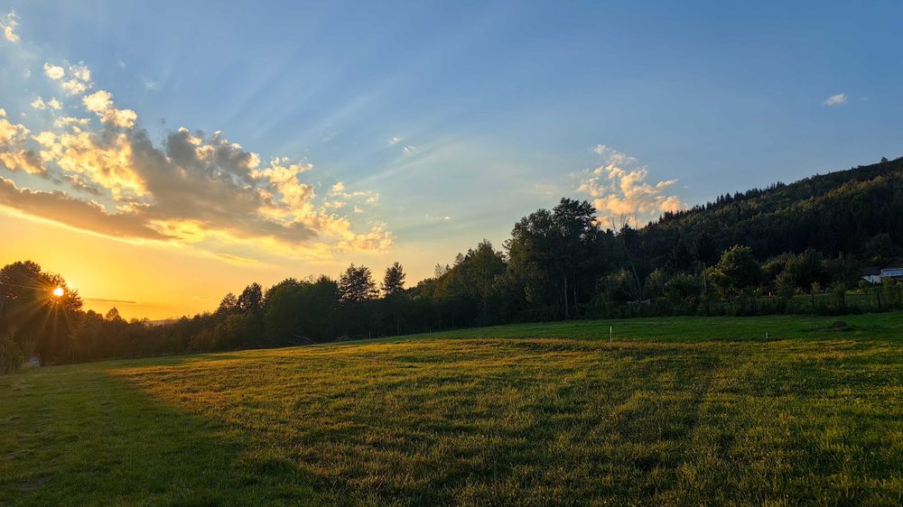 ANUNȚ DE VÂNZARE  - Teren intravilan  Câmpulung /Arges