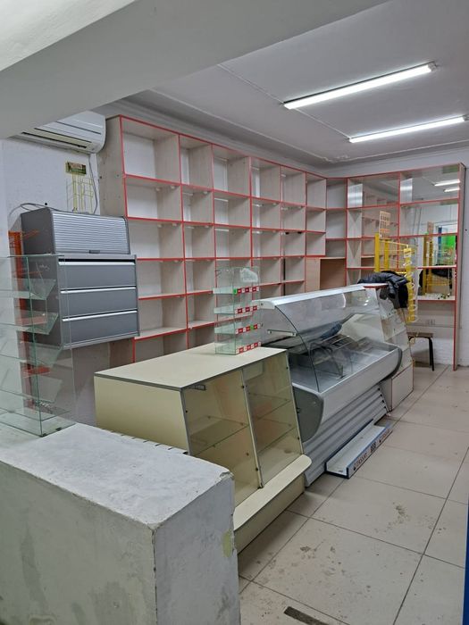 Продаётся или меняется с доплатой магазин  на мкр Шашубая 23