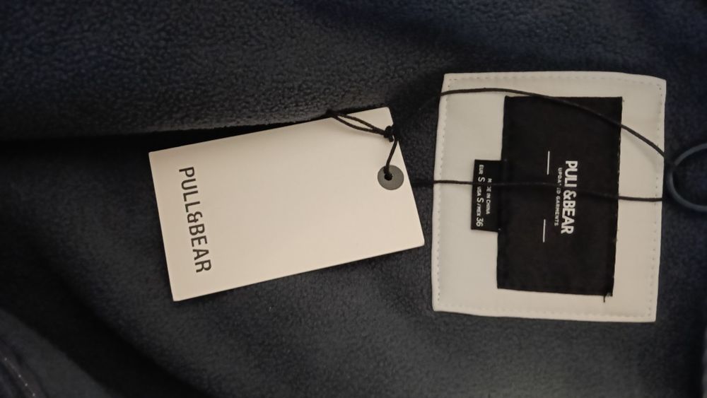 geaca pull&bear softshell