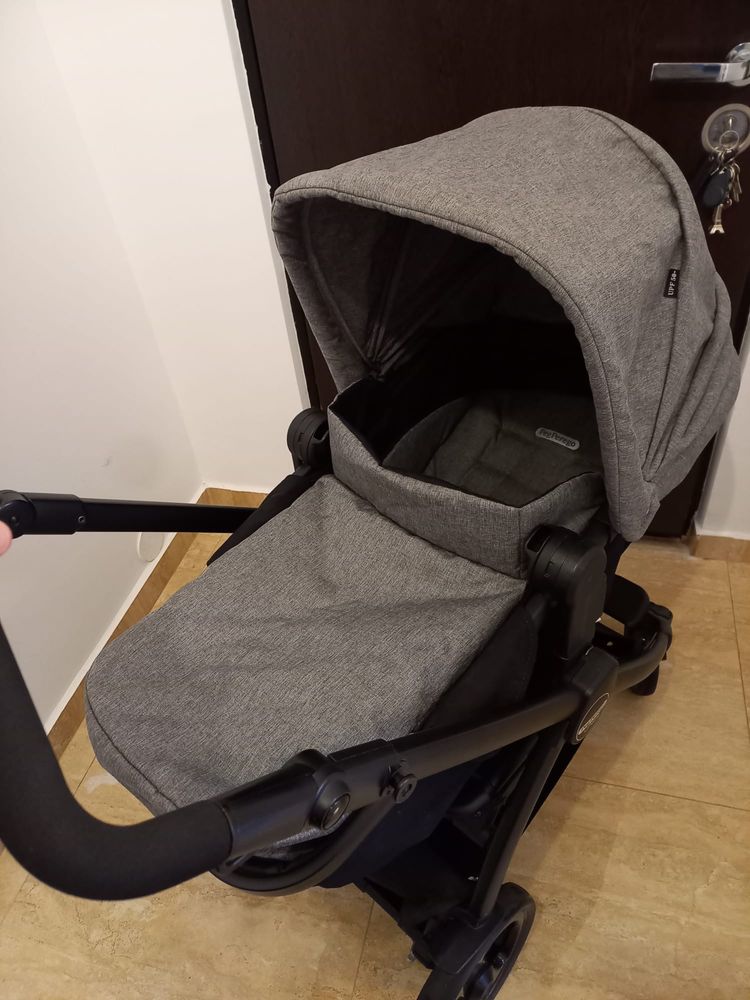 Vând Carucior 2 in 1 Peg Perego