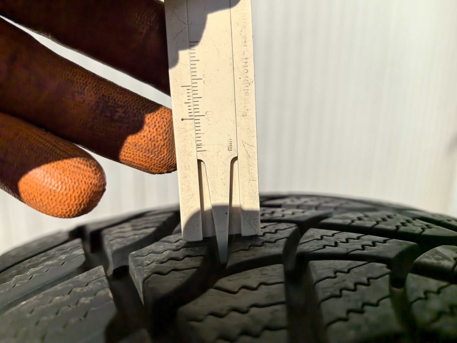 215/65/16 С Фаярстоун ДОТ 2014 г - Бусови