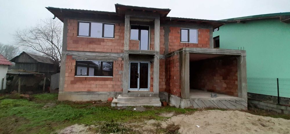 Tamplarie pvc SALAMANDER(ferestre si usi)