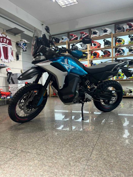 Motocicleta enduro-touring CFMOTO 800MT-X